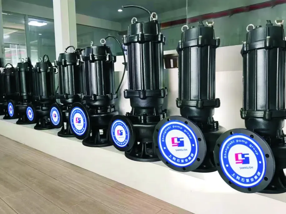 Heavy-duty wastewater pump